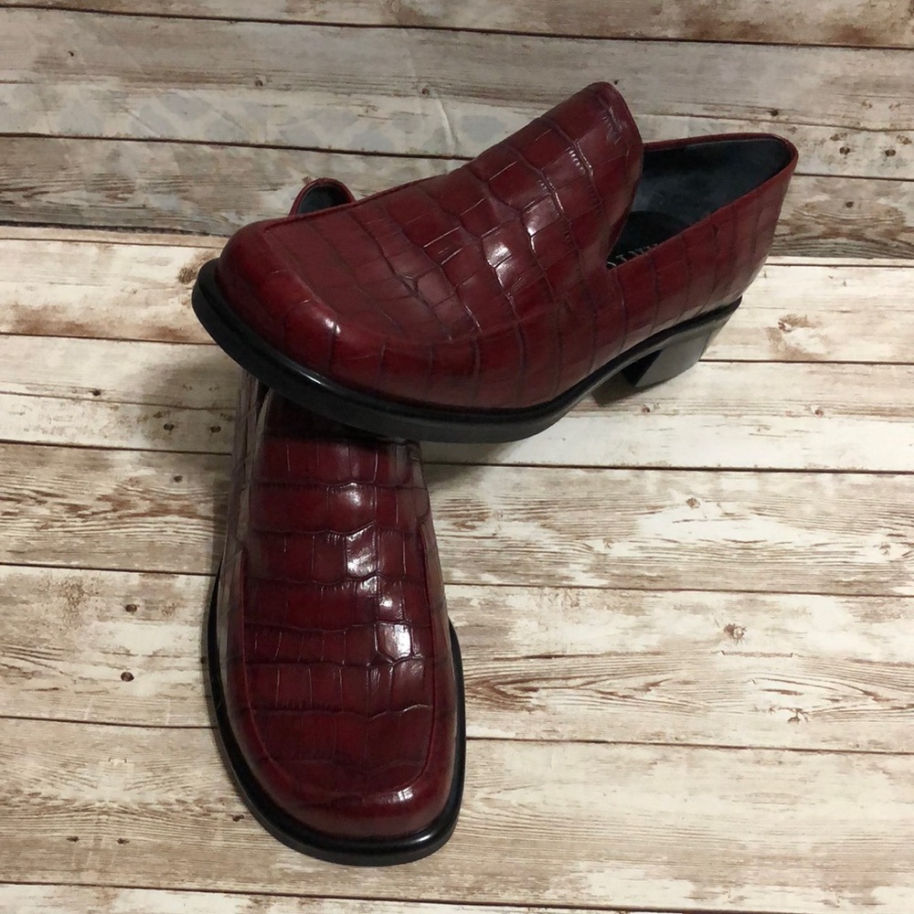 Women’s Red Crocodile Pattern Loafers